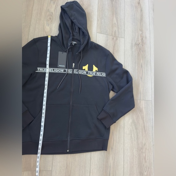 True Religion Black and Gold Zip-Up Sweater for Men 💛
* NEW WITH TAGS 🏷️ - Picture 3 of 9